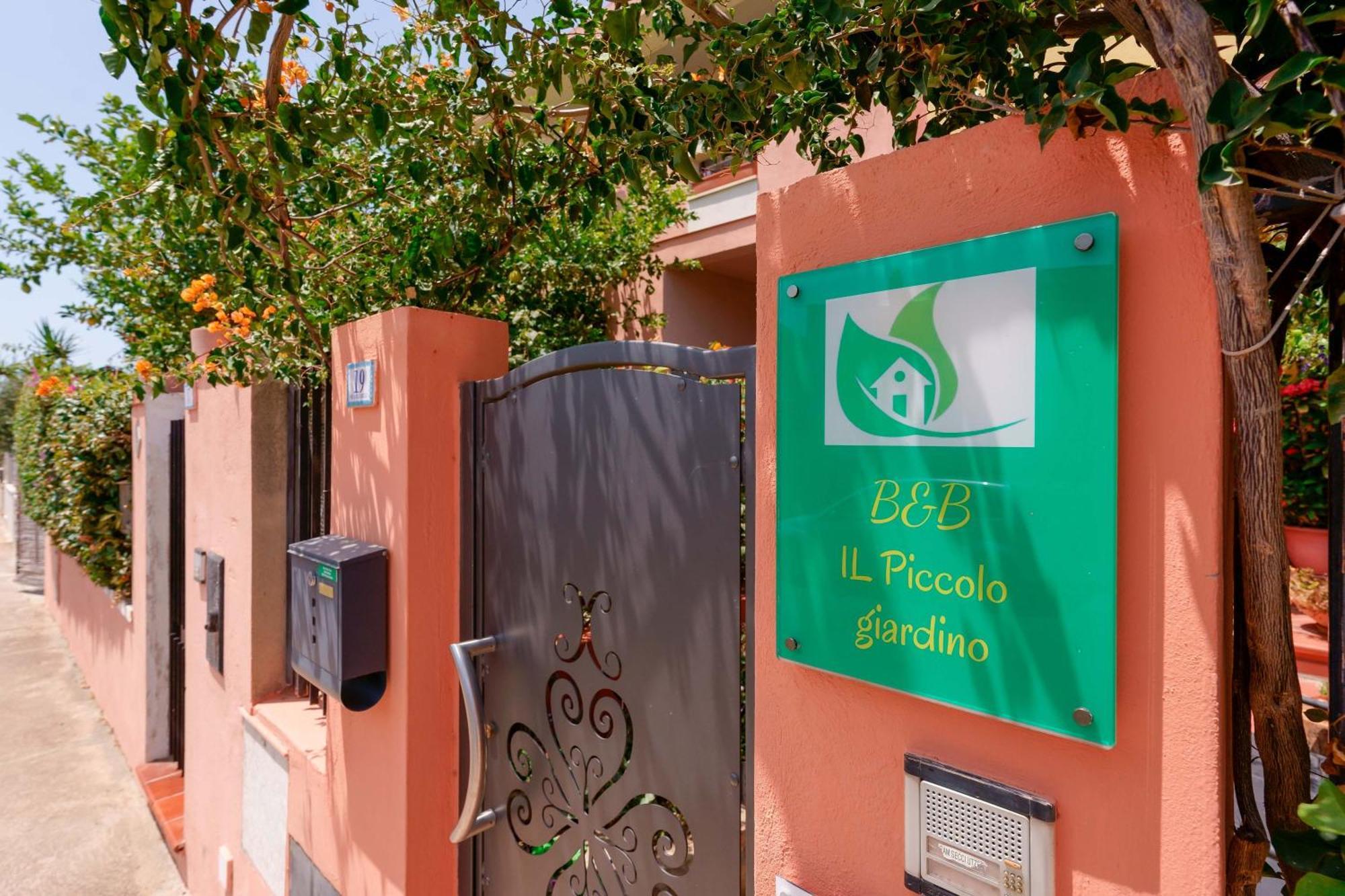 Il Piccolo Giardino Rooms & Breakfast Villasimius Exterior photo