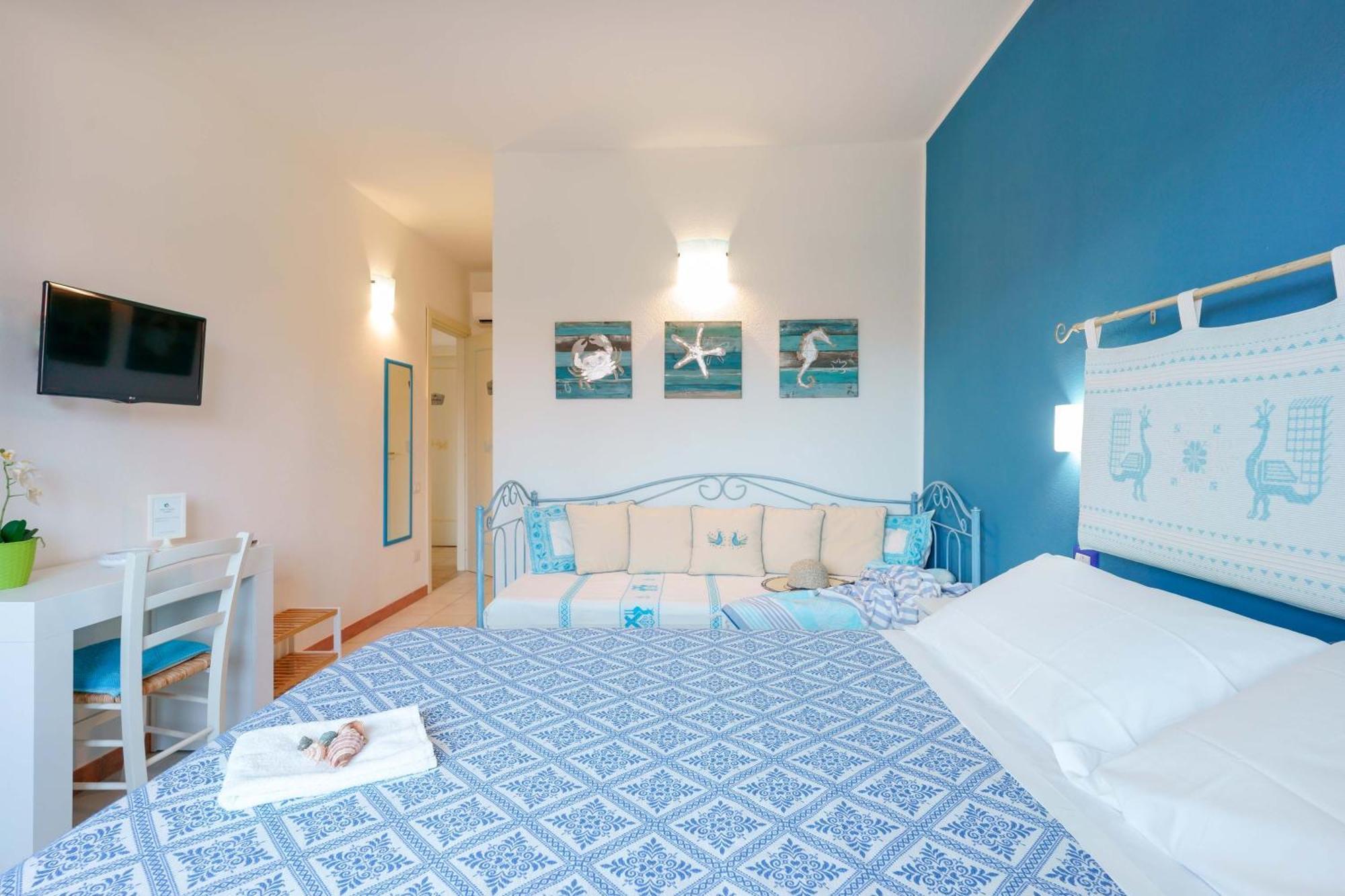 Il Piccolo Giardino Rooms & Breakfast Villasimius Exterior photo