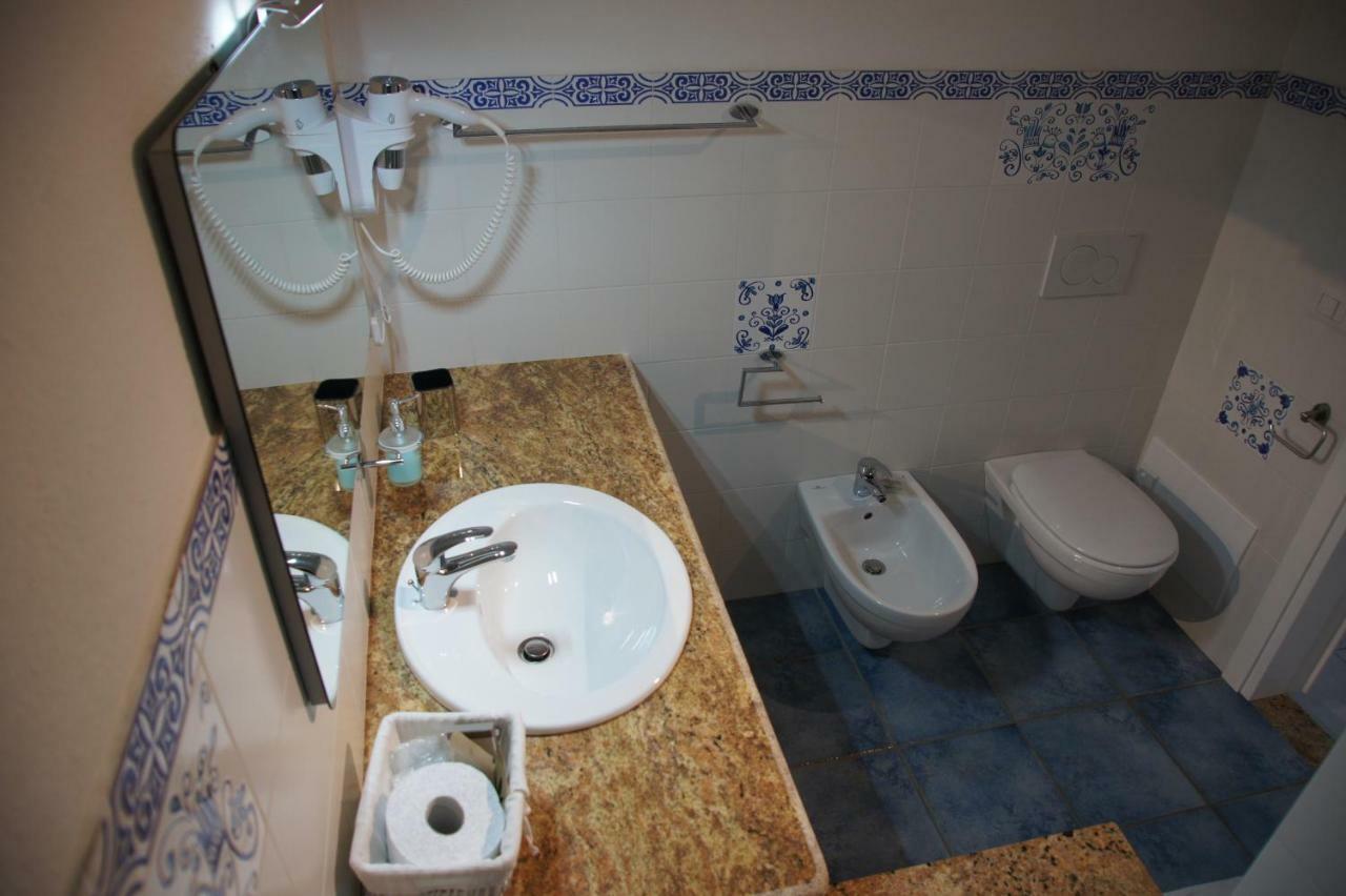 Il Piccolo Giardino Rooms & Breakfast Villasimius Exterior photo